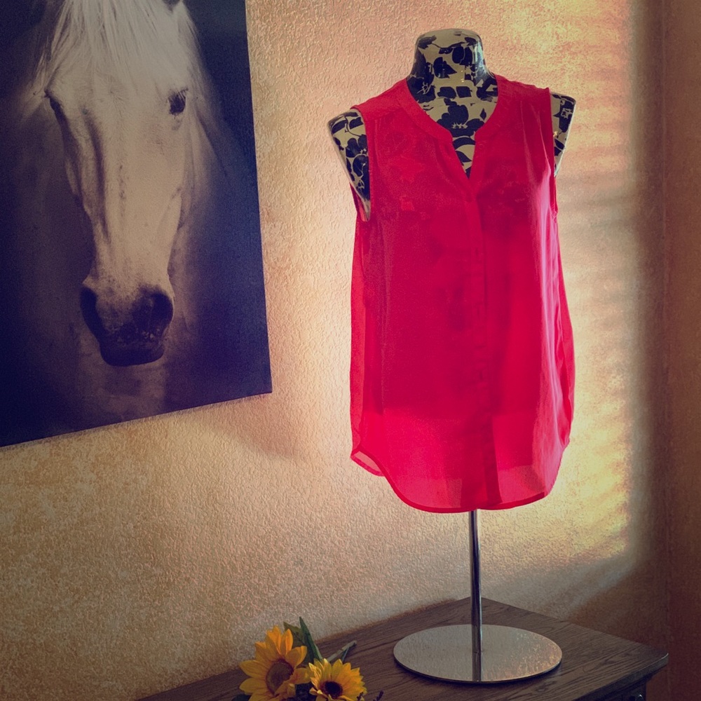 Sleeveless top